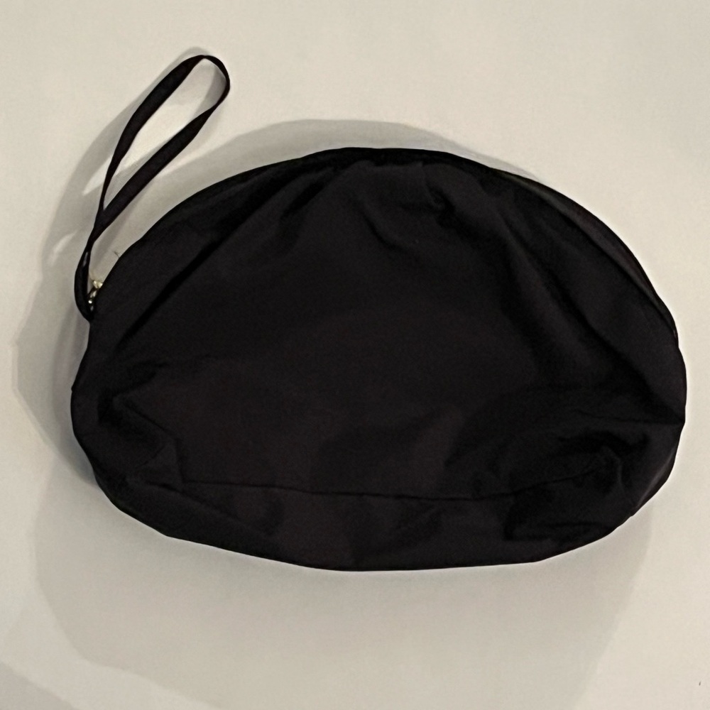 New Without Tag COLE HAAN Signature Black Makeup Bag And Travel Bag